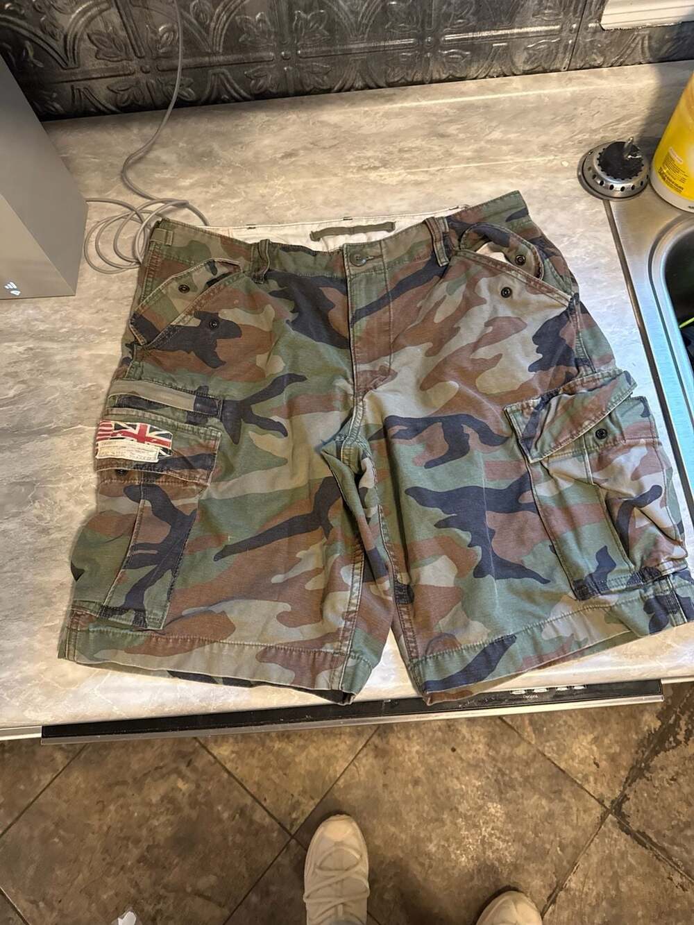 Denim & Supply Ralph Lauren Woodland Camo Cargo Shorts with US UK Flag Patc 34